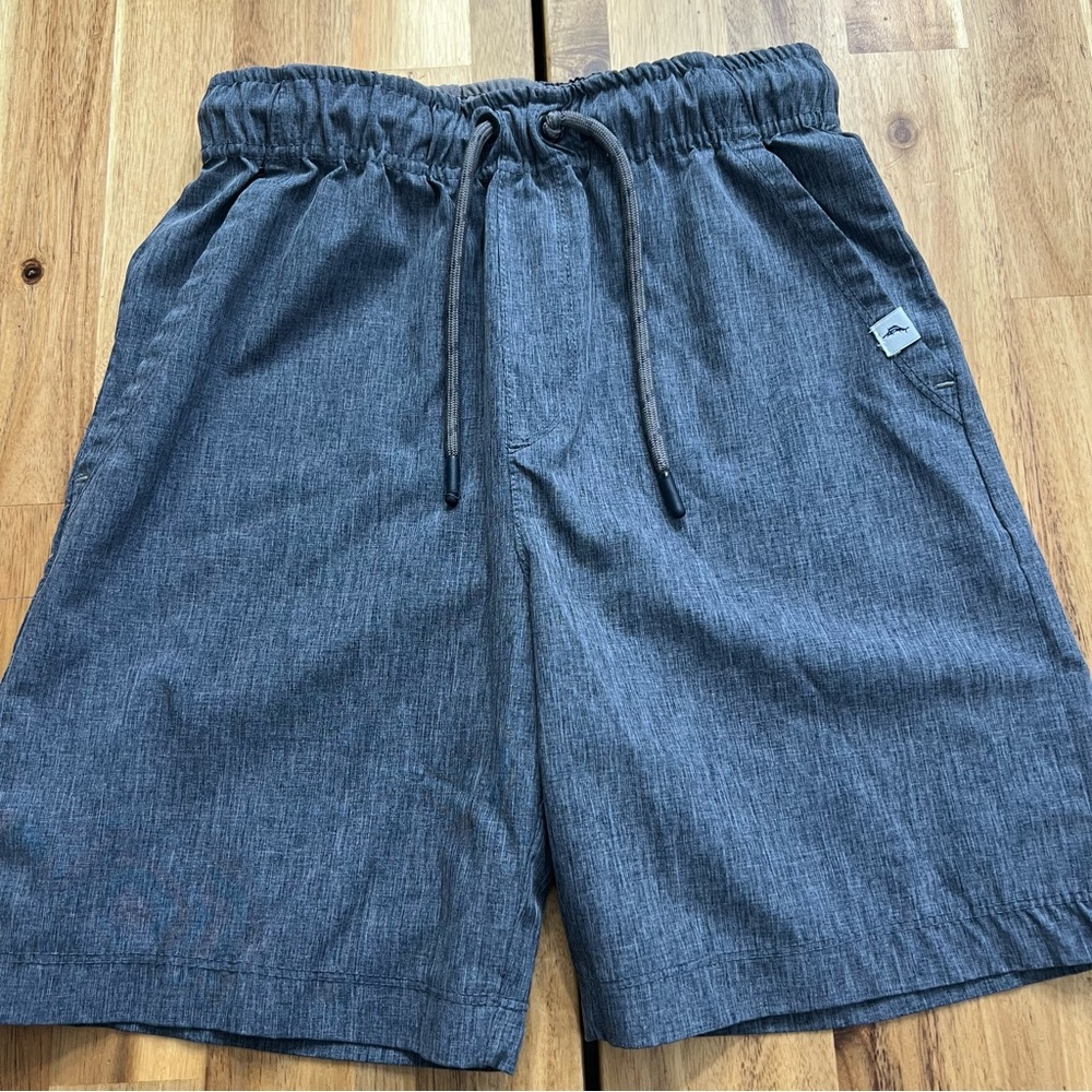 Tommy Bahama Active Kids Shorts Blue Chambray Size M (7/8) - Picture 1 of 4